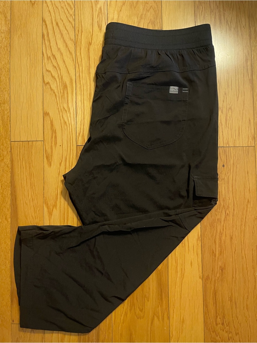 L.L.Bean Black Cropped Cargo Pants Stretch Pull-On Hiking Travel